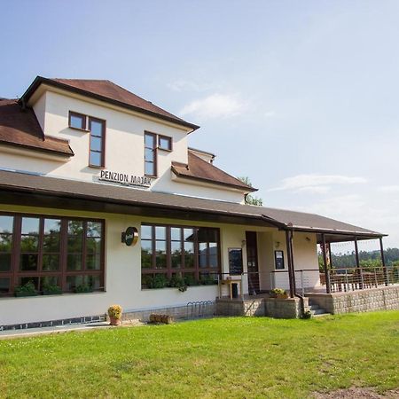 Penzion Majak Dublovice Экстерьер фото