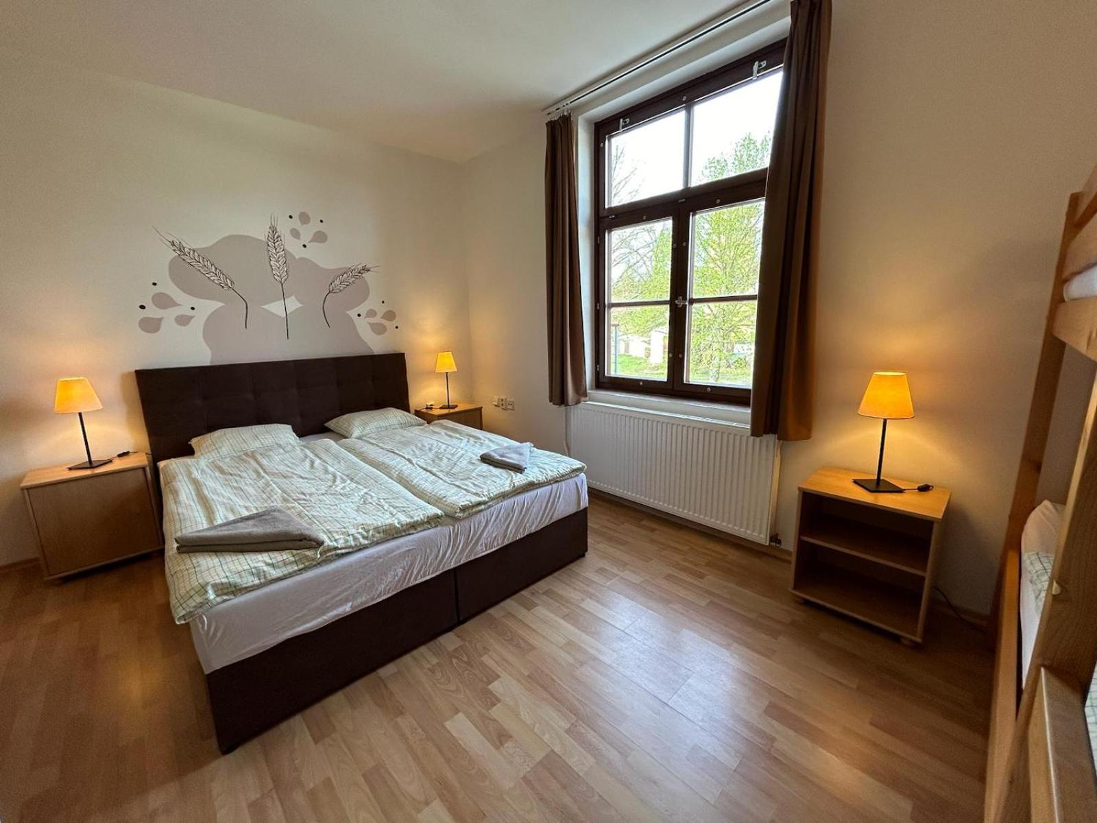 Penzion Majak Dublovice Экстерьер фото